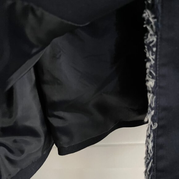 EUC TAHARI Arthur Levine blue lapis fringe lined blazer (6) - Picture 3 of 5